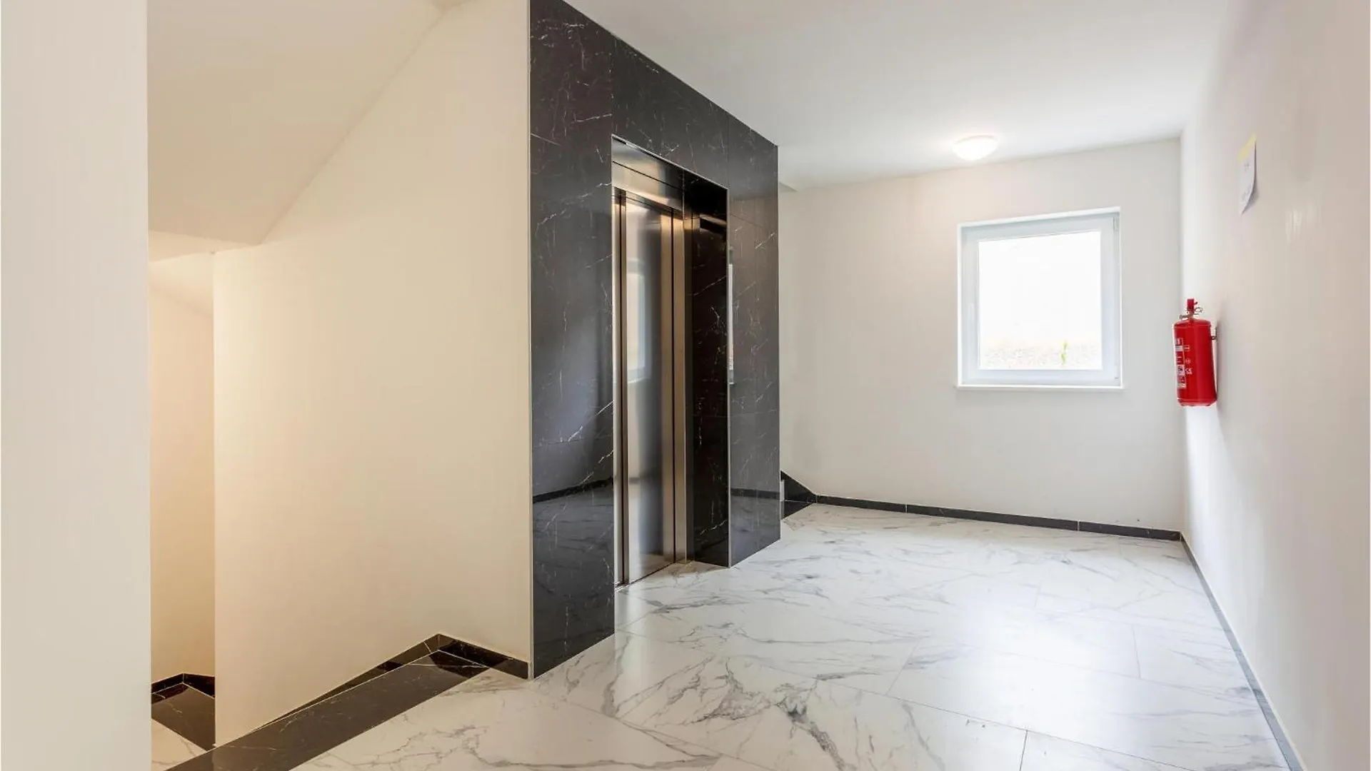 1 Bedroom Nice Apartment In Kostrena